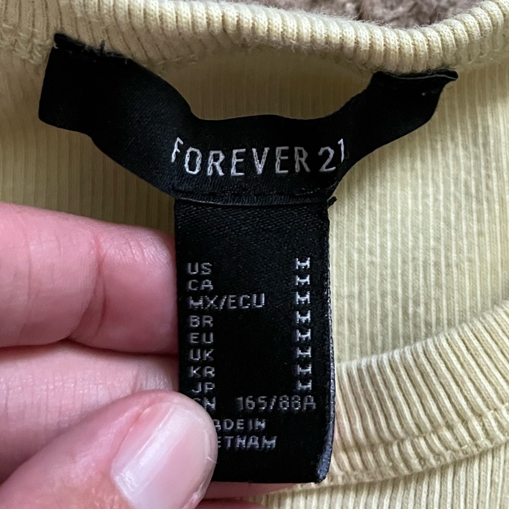 Forever 21 Ribbed Crop Top - Picture 2 of 3